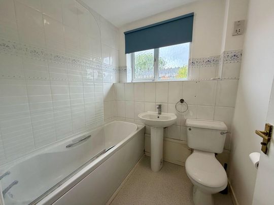 2 bedroom terraced house to rent - Photo 1