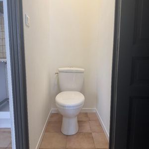 Location Appartement 2 pièces 37m² BEDARIEUX 34600 - Photo 2