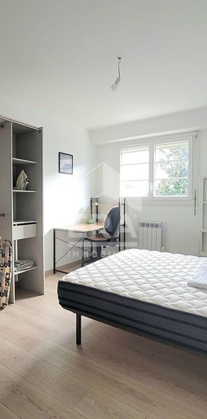 PAU : LOCATION MEUBLEE - T2 rénové de 28m² - Photo 1