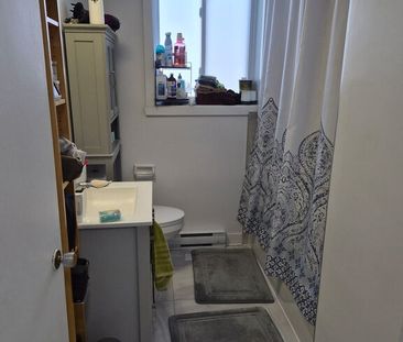 4 1/2 Entièrement Rénové - Photo 3