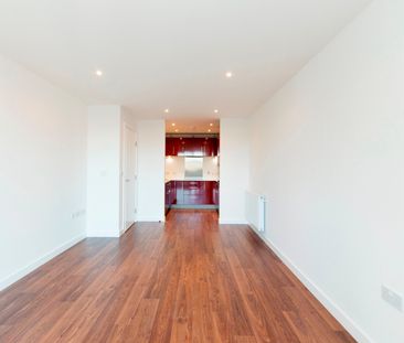1 Bed Flat, Atkins Square, E8 - Photo 2