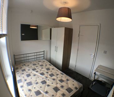 3 Bed - 1 Harold Mount, Hyde Park, Leeds - LS6 1PW - Student - Photo 1