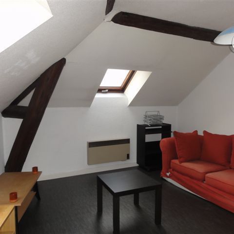 Location Appartement 2 pièces Meublé 40m² LE CREUSOT 71200 - Photo 1