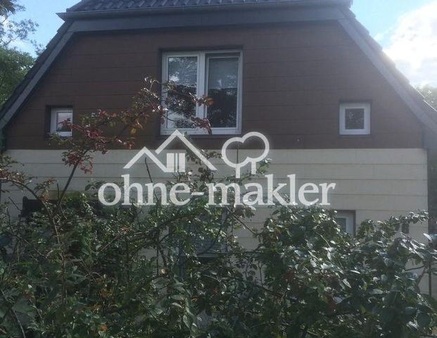 Gemütliche 3-Zimmer-Altbauwohnung mit sonnigem Garten und Balkon - Photo 1