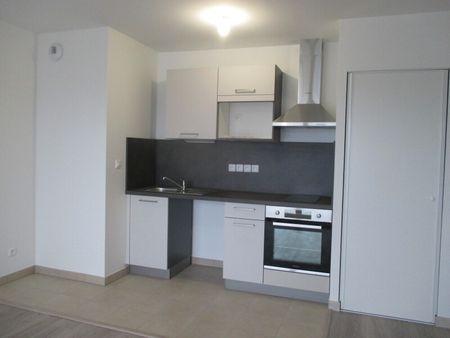 Location Appartement 2 pièces 44m² ORLEANS 45000 - Photo 5