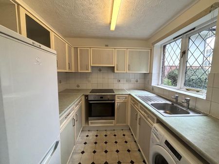 2 bedroom apartment to rent - Photo 4