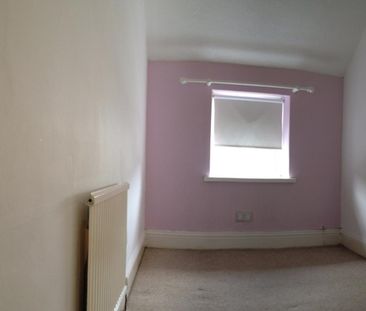 4 bedroom terraced house to rent - Photo 4