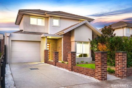 Large Family Home In a Great Central Location - Photo 4