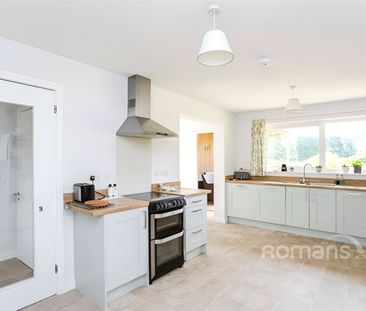 Titness Park, London Road, Ascot, SL5 - Photo 1