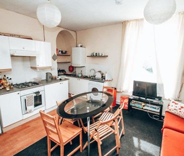 6 bedroom private hall to rent - Photo 4