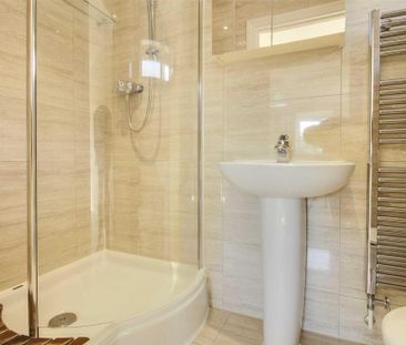 4 bedroom detached house to rent - Photo 6