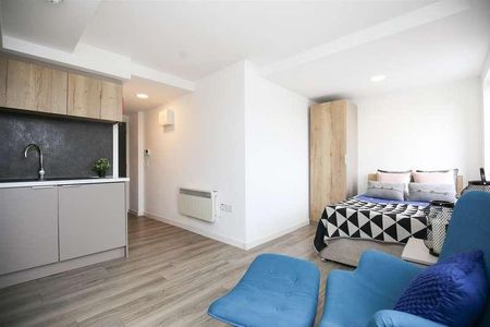 ((rent Includes Wifi And Tv License) St James' View, City Centre, Newcastle Upon Tyne, NE1 - Photo 4