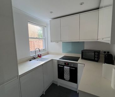 2 Bed Flat, Lichfield Road, NW2 - Photo 6