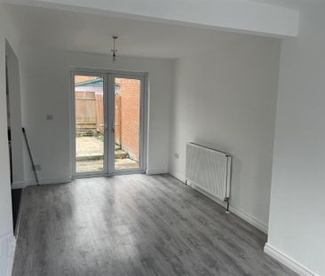 30 Andersonstown Park, Belfast, BT11 8FG - Photo 2