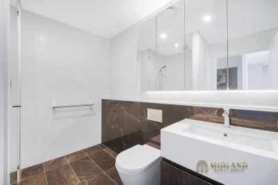 Luxury STUDIO Residence in "The Landmark" - Photo 5