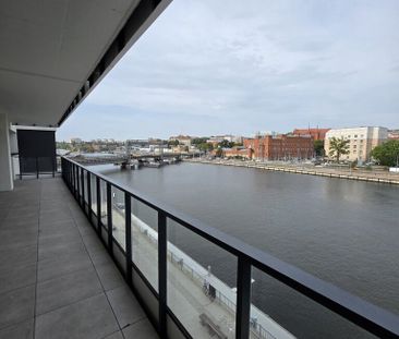 Apartament z balkonem z widokiem na rzekę. - Фото 4