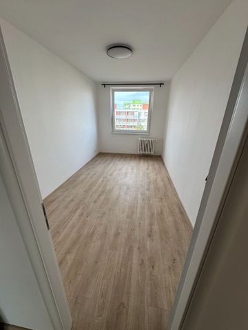 Pronájem bytu 4+kk • 76 m² bez realitkyJordana Jovkova, Praha - Modřany - Photo 2