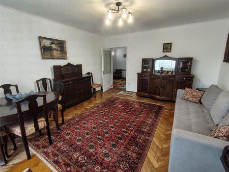 APARTAMENT 3 CAMERE SI GARAJ, ULTRACENTRAL, ZONA CETATE - Fotografie 3