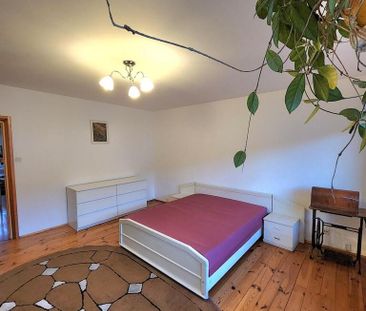 3 pokoje z balkonem i możliwością parkowania auta - Photo 1