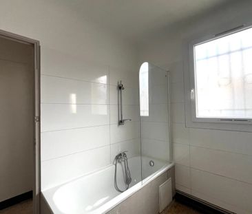 Appartement 3 pieces proche centre ville et gare - Photo 2