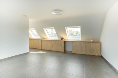 DAKAPPARTEMENT MET 2 SLAAPKAMERS EN TERRAS - Photo 2