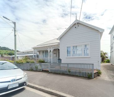 Four Bedrooms in Newtown - Photo 5