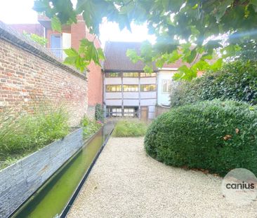 KARAKTERVOLLE WONING MET IDYLLISCHE STADSTUIN IN HARTJE SINT-TRUIDEN - Foto 1