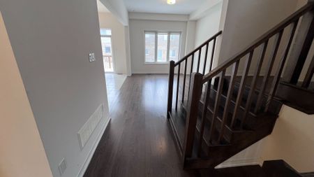 For Lease - 27 Hitchman Street, Brant, Ontario - Photo 2