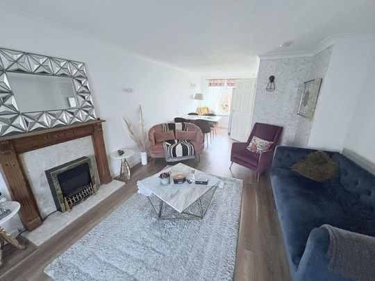 3 bedroom detached house to rent - Photo 1