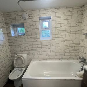 1 Bed Flat, Harrow View, HA1 - Photo 2