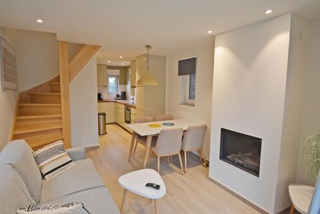 Charmante woning met tuin, terras en 2 slaapkamers. - Foto 2