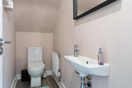 8 Rocklyn Drive, Donaghadee, BT21 0FP - Photo 3
