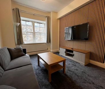 2 bedroom private hall to rent - Photo 4