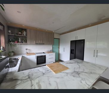 Stylish 2 bedroom unit opposite GV Health - Photo 6