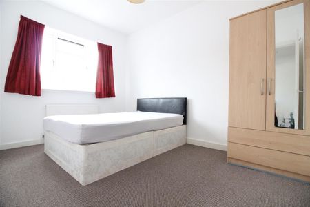 Pole Hill Road, Uxbridge - Photo 3