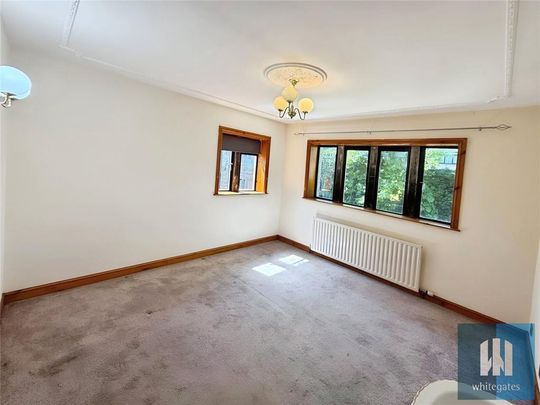 4 bedroom link detached house to rent - Photo 1