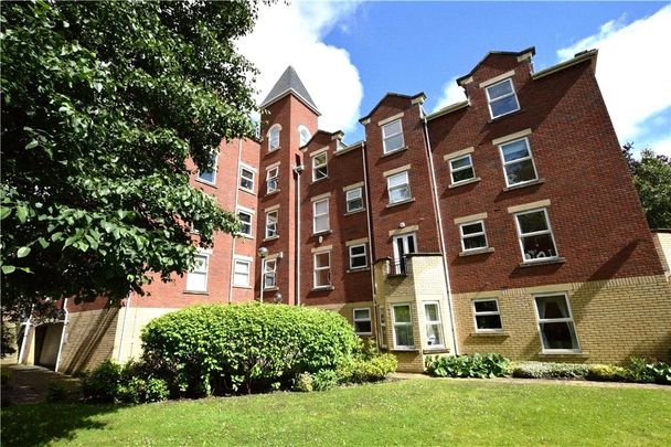 18, Gardenhurst, 45 Cardigan Road, Leeds, West Yorkshire, LS6 1WD - Photo 1