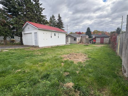 For Lease - 219 Southview Road, Barrie, Ontario - Photo 1