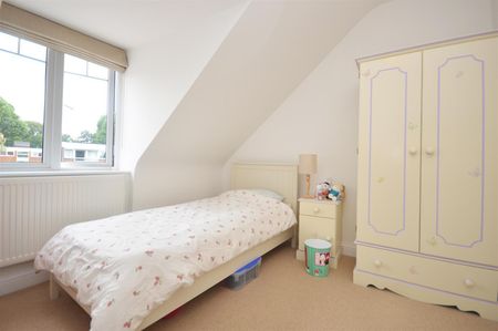 Spring Grove Road, Richmond, Surrey, TW10 - Photo 5