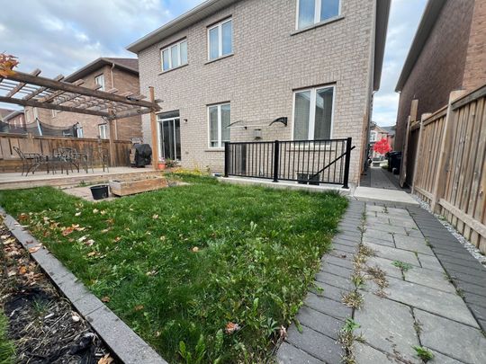 For Lease - 8 Yardmaster Drive Unit# Basement, Brampton, Ontario - Photo 1