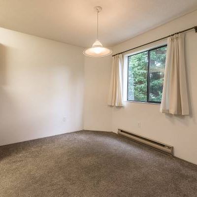 Quadra Woods - 1 Bedroom - Available February 1st - Photo 4