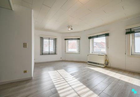 Karaktervolle gezinswoning nabij centrum Kortrijk - Photo 2