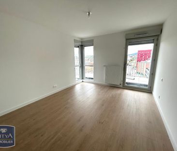 Location Appartement 3 pièces 69m² ST ETIENNE 42000 - Photo 4