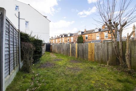 8 bedroom house to rent - Photo 4