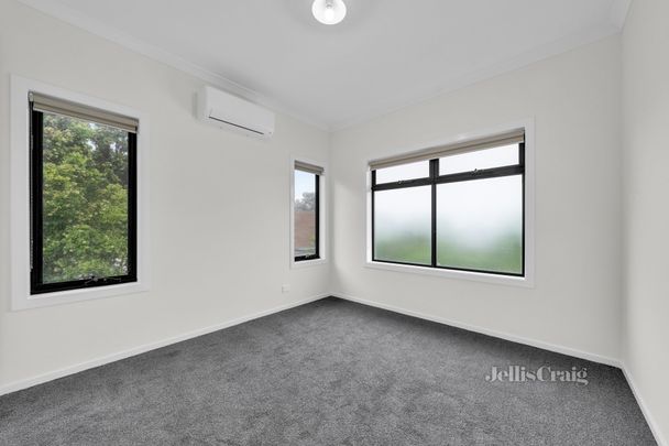 2/18 Albert Street, Mount Waverley - Photo 1