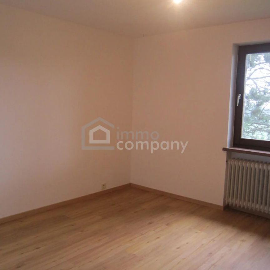 **Im Grünen** TOP – Mietwohnung in Zweifamilienhaus in sehr lockerer Streusiedlung - Photo 1