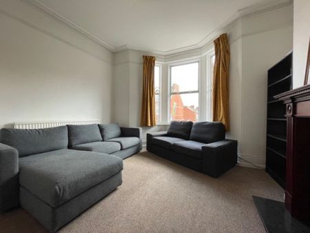 6 bed Terraced - To Let - Photo 3