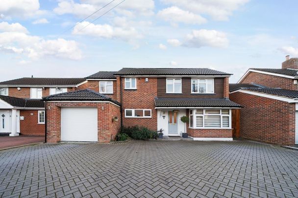 4 bedroom detached house to rent - Photo 1