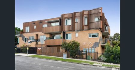 Modern Apartment Living in Heidelberg - Photo 3