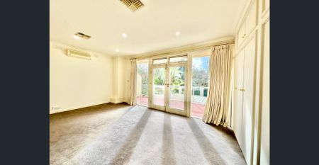 Family Home in Camberwell Prime Location - 3-6 months lease only! - Photo 5